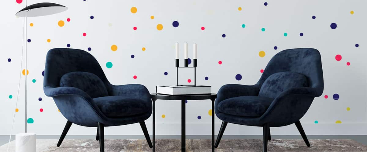 Decoración moderna con puntos en vinilo adhesivos en colores