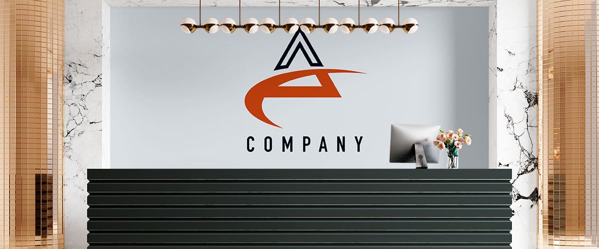 Decoración para oficinas con vinilos en diferentes colores y formas, vinilos informativos